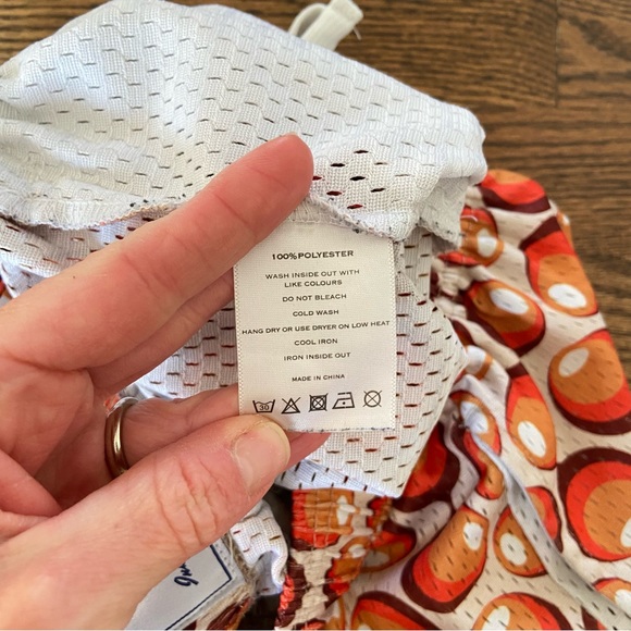 Inaka Power Lantern Men's Orange Shorts Medium HTF Amazing Pattern 5 Inch Inseam - Picture 6 of 10